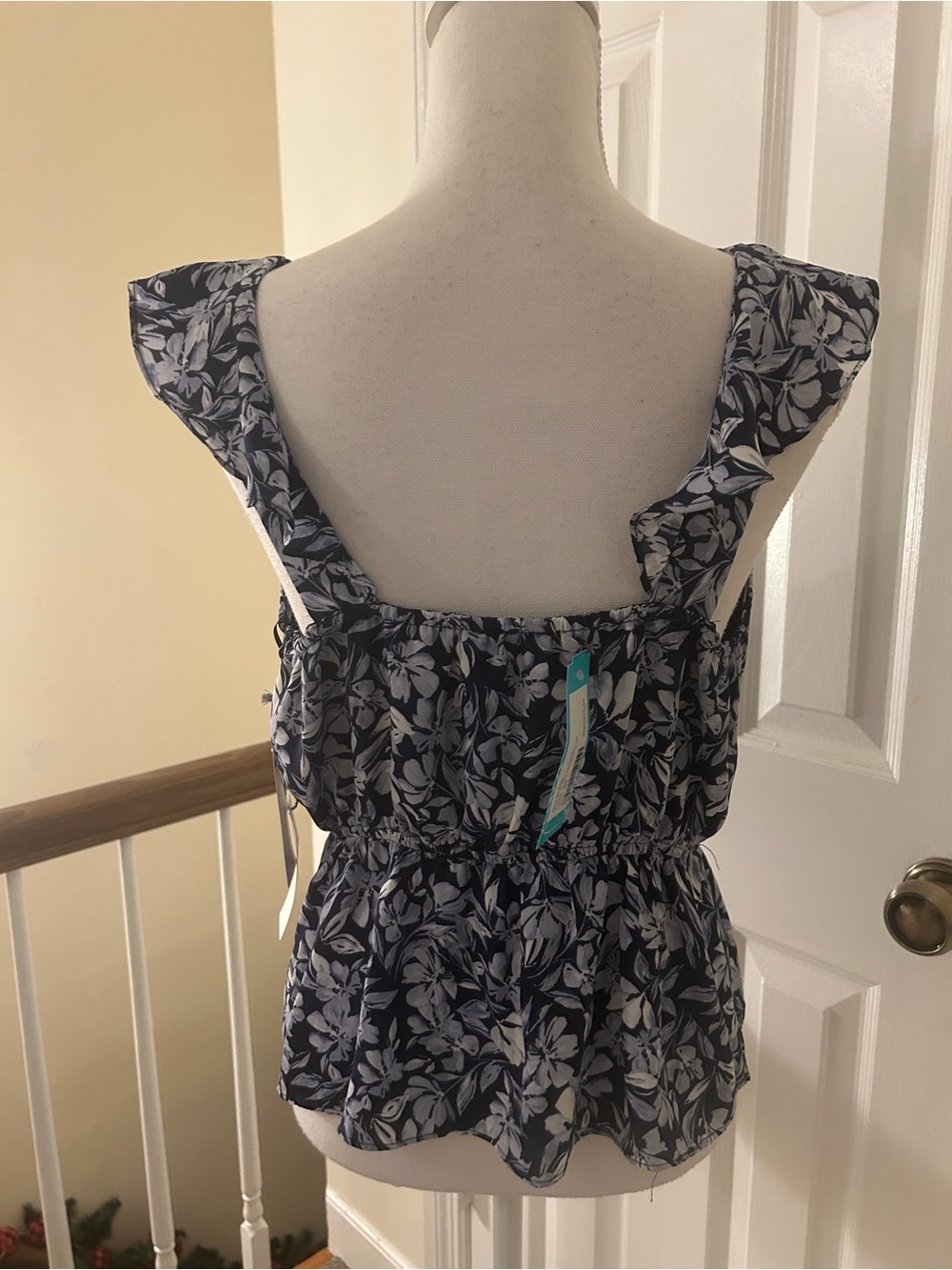 Nine Britton Parker Ruffle Detail Blouse NWT! - Picture 12 of 15